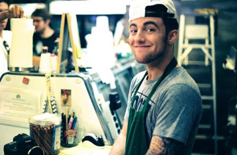 BOALA care ne ucide! Ei sunt cei mai iubiți actori și cântăreți care s-au sinucis din cauza DEPRESIEI! Îi recunoști?