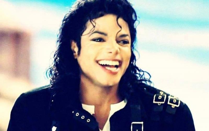 BOALA care ne ucide! Ei sunt cei mai iubiți actori și cântăreți care s-au sinucis din cauza DEPRESIEI! Îi recunoști?