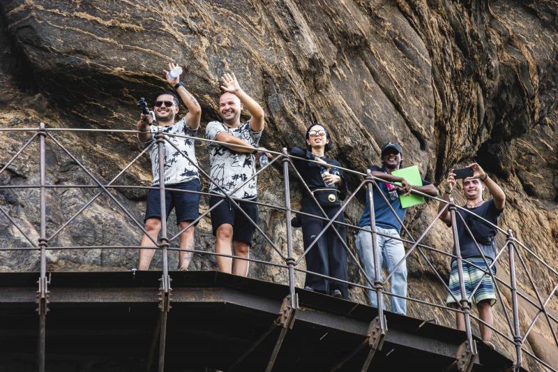 Cursa prin Asia Express a început! Gina, Liviu şi Andrei, primele impresii despre Sri Lanka