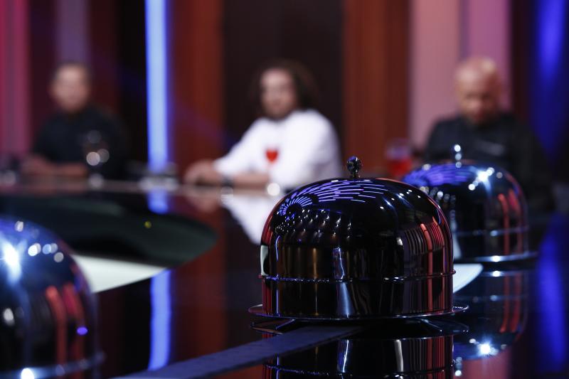 Noul sezon „Chefi la cuțite” a debutat în forță! Bontea, Scărlătescu și Dumitrescu primesc o provocare de zile mari!