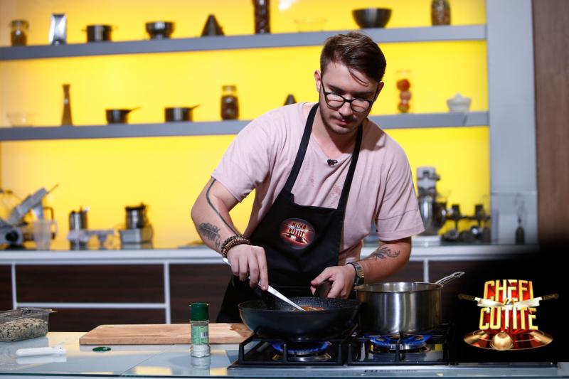 Noul sezon „Chefi la cuțite” a debutat în forță! Bontea, Scărlătescu și Dumitrescu primesc o provocare de zile mari!