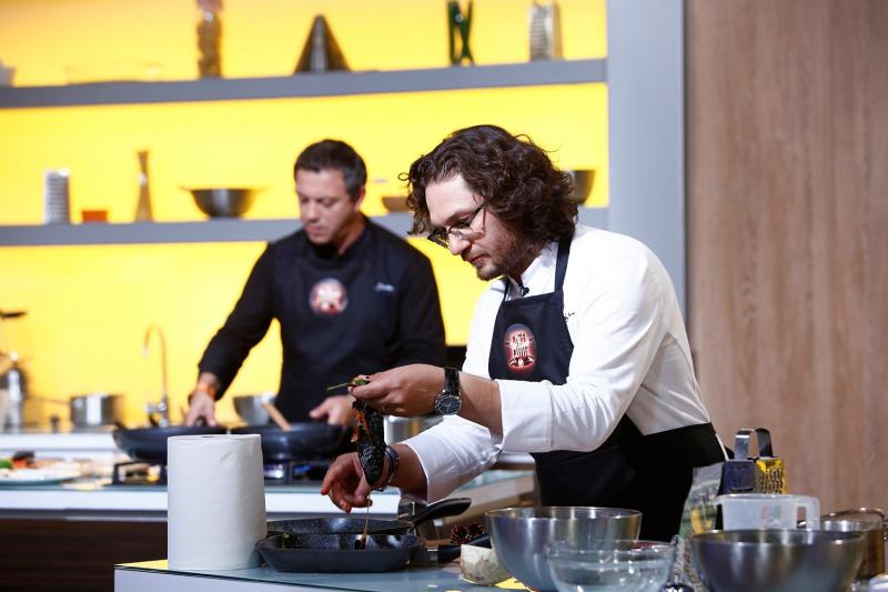 ”Chefi la cuțite”, lider de piață cu ediția premieră a sezonului 6: Florin Dumitrescu a câștigat prima amuletă în lupta culinară a chefilor