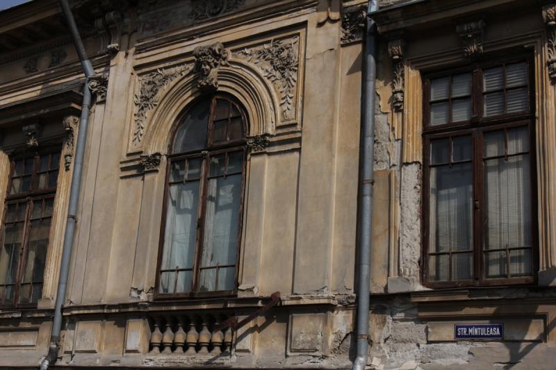 5 locuri bântuite din București prin care treci în fiecare zi fără să știi