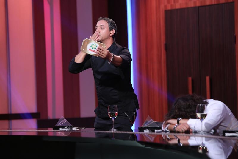 ”Chefi la cuțite”, record absolut de audiență: Sora Danielei Crudu și drag queen-ul Yannis au făcut deliciul celor trei jurați