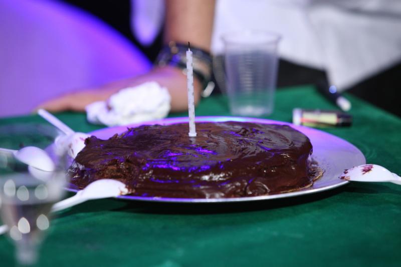 Marți seară, la ”Chefi la cuțite”: Florin Dumitrescu, surpriză inedită din partea soției și a celor două fetițe