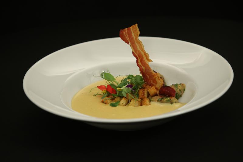 Clătite savuroase și supe creme sofisticate, în lupta amuletelor