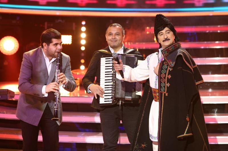 Liviu Vasilică, Andrea Bocelli, Amanda Lear, Coolio, André și Nana Mouskouri, pe aceeași scenă, la “Te cunosc de undeva!”