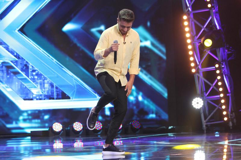 Show extraordinar la „X Factor”! Andrei Geamăn a molipsit pe toată lumea cu veselia lui, pe piesa „Superstition”. „Te-a durut în bășică de noi” – VIDEO