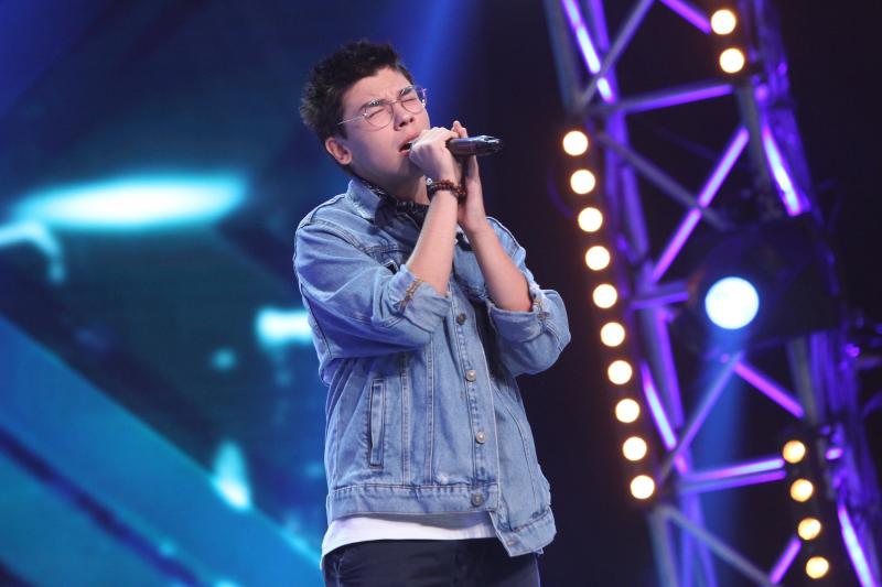 Câtă emoție! Dragoș Bucătariu a cucerit scena „X Factor”! „Tu te lupți cu piesa ta” - VIDEO