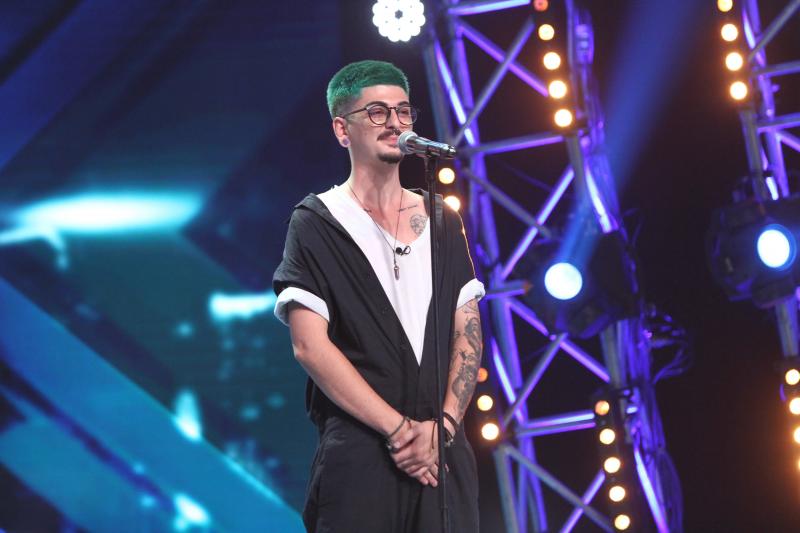 Muzică! Alexandru Stremițeanu a venit sigur pe el pe scena „X Factor” și a cântat senzațional „Skinny Love". „Nu te clintește nimic!”