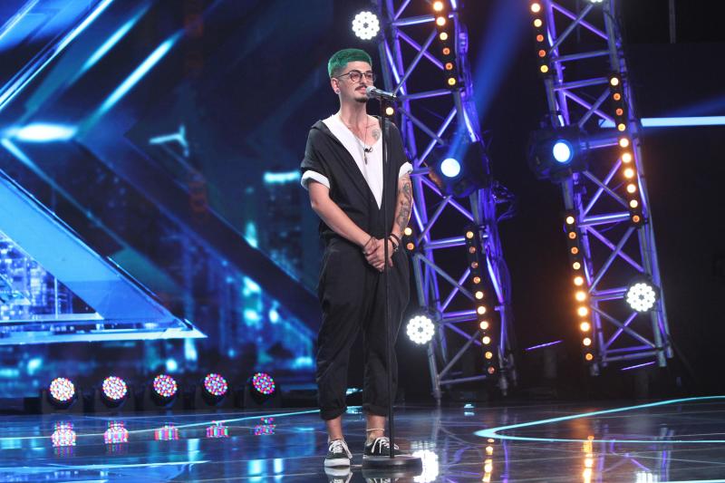 Muzică! Alexandru Stremițeanu a venit sigur pe el pe scena „X Factor” și a cântat senzațional „Skinny Love". „Nu te clintește nimic!”