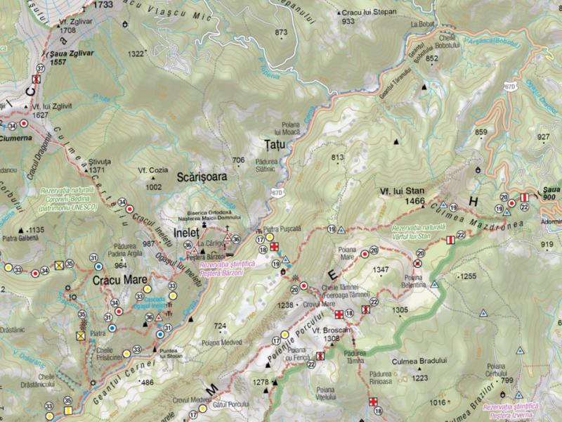 Ineleț, locul unde se ajunge doar cu scara. ”Popa vine de patru ori pe an. Și moartea suie greu”. Fiecare copil are computer...