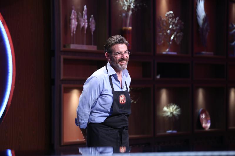 Bontea s-a accidentat grav la deget, de dragul victoriei! Ediție plină de surprize la „Chefi la cuțite”, cu rețete de care sigur nu ai auzit