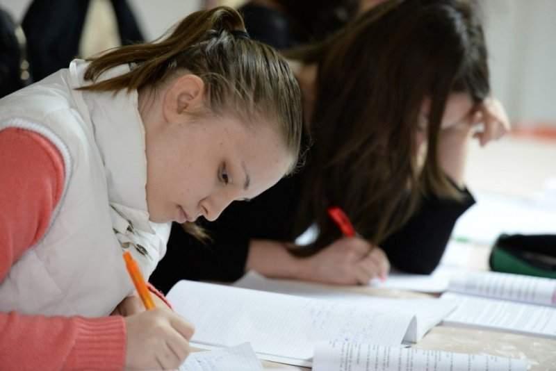 Atenție, elevi! Subiectele pentru Evaluarea Națională și examenul de Bacalaureat au fost PUBLICATE! Cum arată