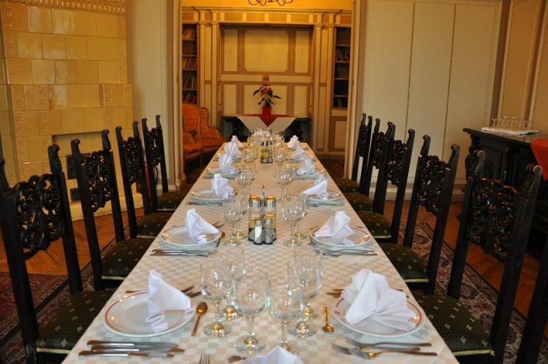 Aceasta este casa ridicată de primul mare corupt al României, locul preferat de domnitorul Alexandru Ioan Cuza pentru a se iubi nebunește cu amanta sa