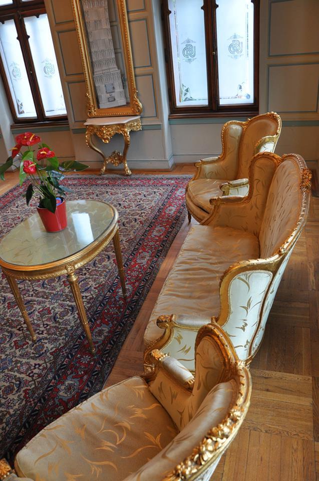 Aceasta este casa ridicată de primul mare corupt al României, locul preferat de domnitorul Alexandru Ioan Cuza pentru a se iubi nebunește cu amanta sa