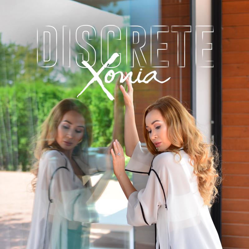 Xonia lanseaza single-ul si videoclipul “Discrete”