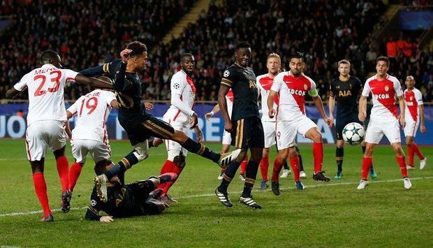 Bombă în fotbal! Patronul vicecampioanei Franţei a fost reţinut pentru fapte de corupţie! Se fac percheziţii la locuinţa acestuia!