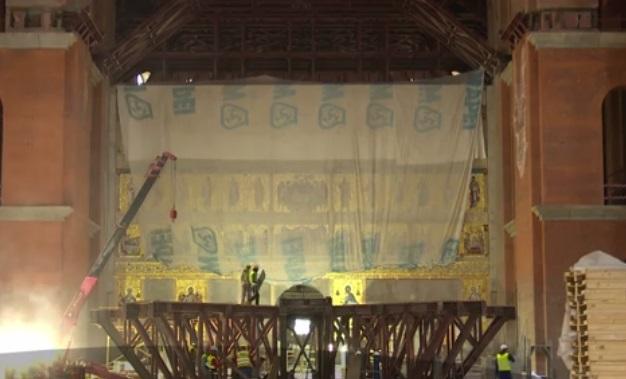 Avem imaginile din Catedrala Mântuirii! Altar şi icoane poleite de aur, 8 lifturi, fântâni arteziene şi locuri de joacă pentru copii!