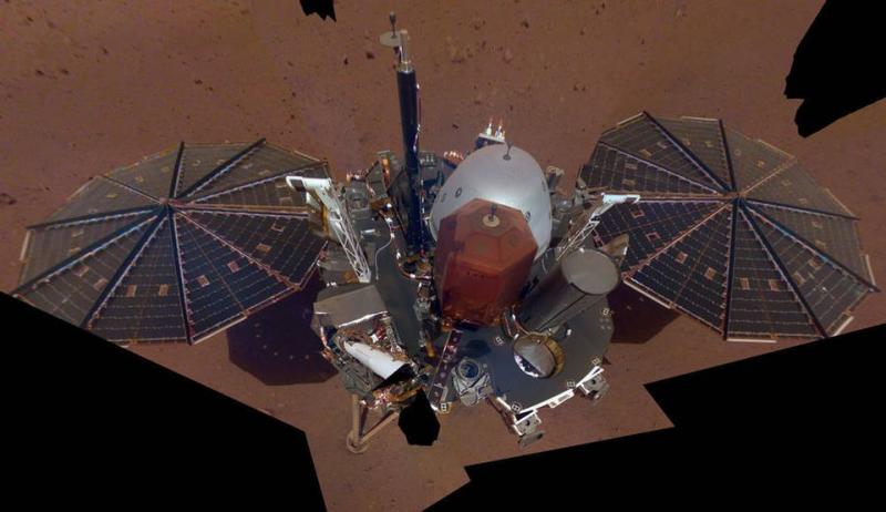 Fotografie inedită! Primul “selfie” de pe Marte, realizat cu ajutorul sondei InSight