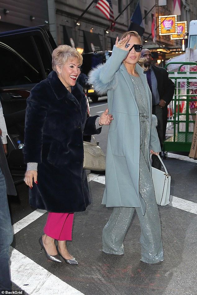 Așa mamă, așa fiică! Cât de bine arată mama lui Jennifer Lopez, la vârsta de 67 de ani