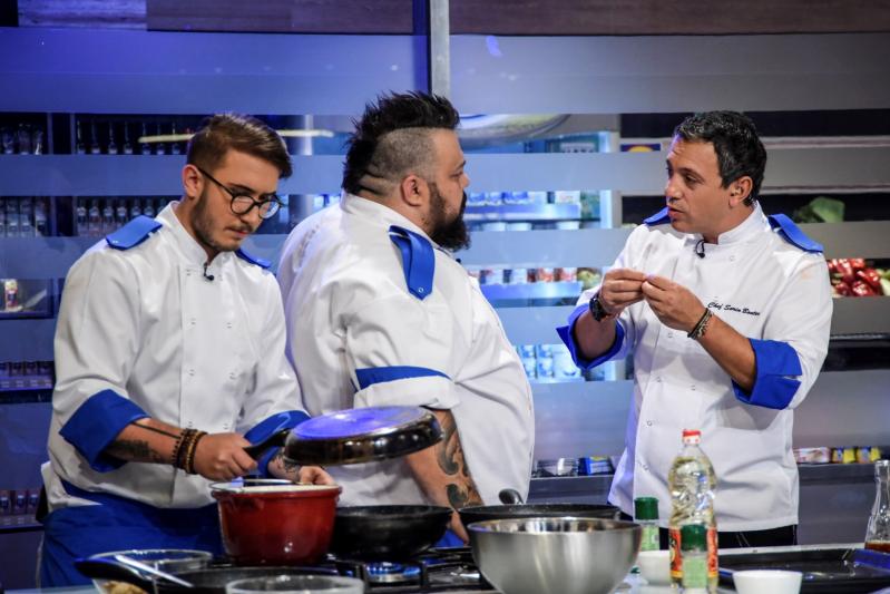 Actorii din serialul „Fructul oprit” vin la emisiunea „Chefi la cuțite”! Bontea, Scărlătescu și Dumitrescu primesc verdictul