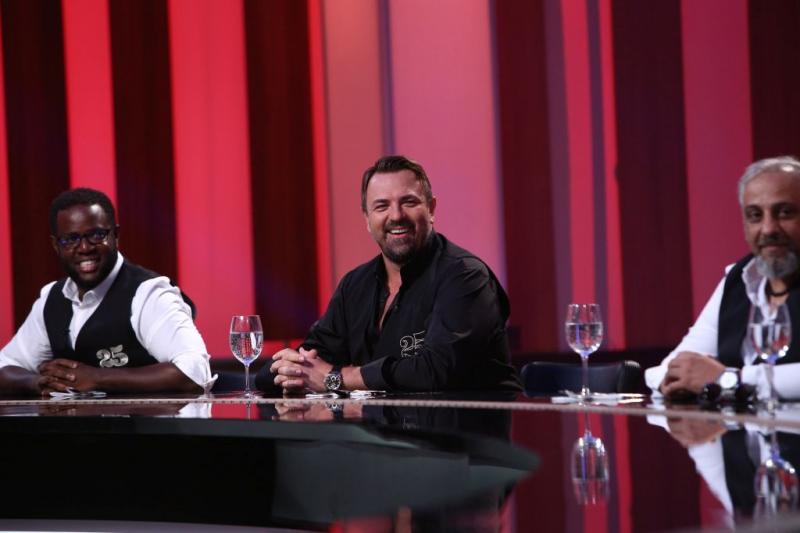 ”Chefi la cuțite” și Antena 1, în topul preferințelor românilor în prima zi de Crăciun! Ana, sora Danielei Crudu, test sub presiune la ”Chefi la cuțite”