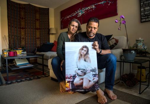 Au fost găsiți morți și îmbrățișați în pat. Formau un cuplu perfect și se iubeau nebunește! Ce s-a întâmplat