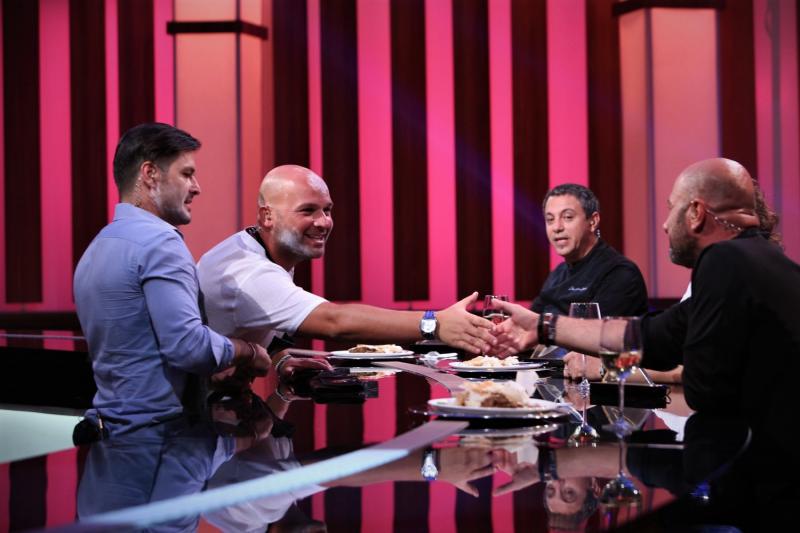 „Chefi la cuțite”, un nou record de audiență cu aproape 2.500.000 de telespectatori