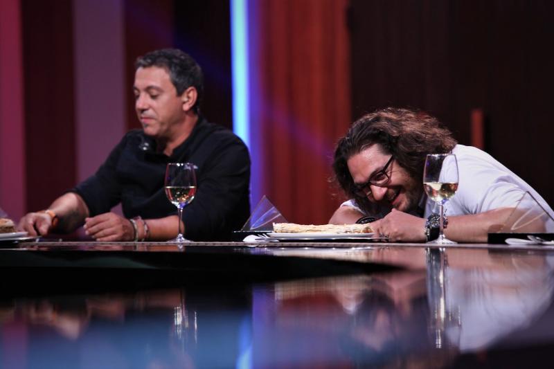 „Chefi la cuțite”, un nou record de audiență cu aproape 2.500.000 de telespectatori