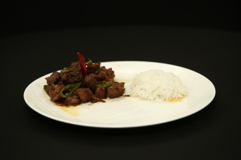 Diana Ross Emanoil este o adevărată supraviețuitoare. Vândută de familie, a fost la un pas de moarte de cinci ori, din cauza soțului: „Unul dintre fiii mei a murit din cauza lui”