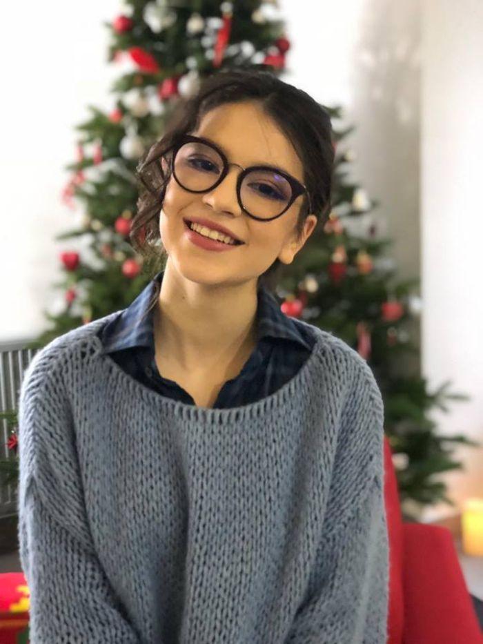 Cleopatra Stratan, de nerecunoscut la 12 ani de când făcea furori cu piesa ”Ghiță”! Fiica lui Pavel e îndrăgostită iremediabil în cel mai nou videoclip
