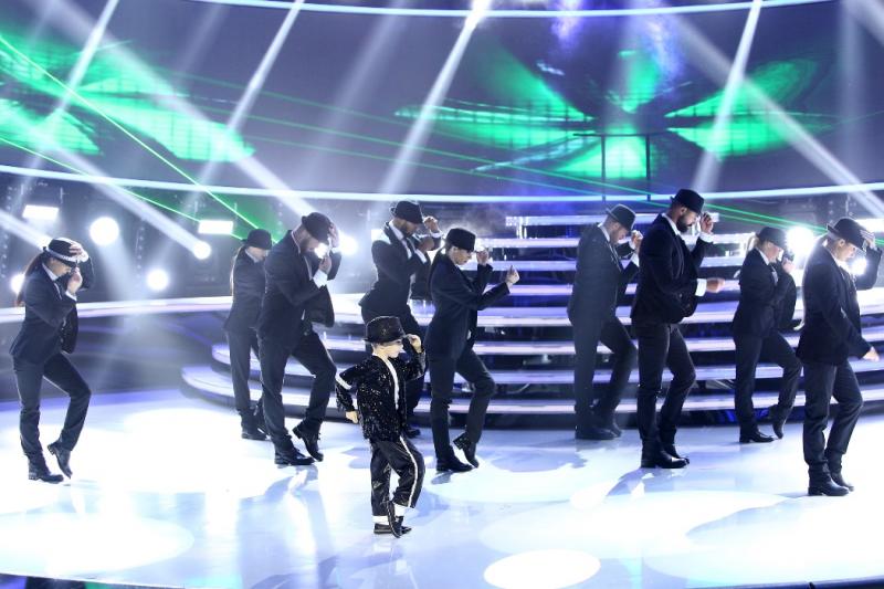 Furnica dansează pentru prima dată alături de fiul ei, Andrei, la “Te cunosc de undeva!”