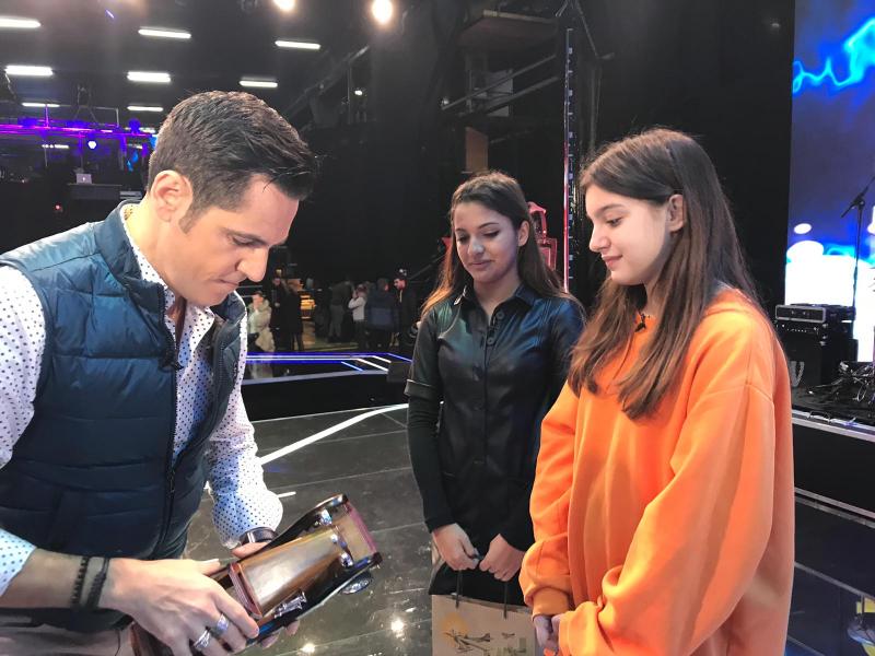 Cadouri, petreceri și multe ore de repetiții înaintea primei gale live ”X Factor”