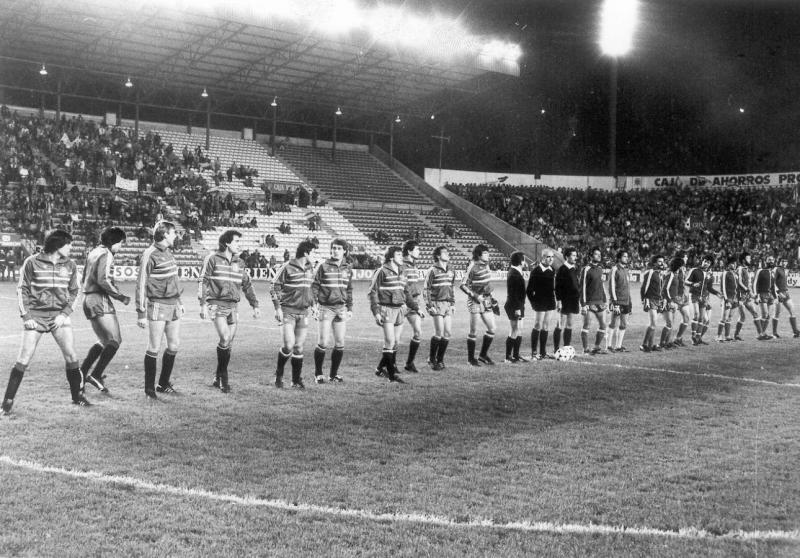 SCANDAL MONDIAL! Au jucat contra lui Hagi la EURO. ”Ce dracu, le ieșeau spume albe la gură, beau apă non stop. Plini de steroizi! Au vrut să ne otrăvească!”