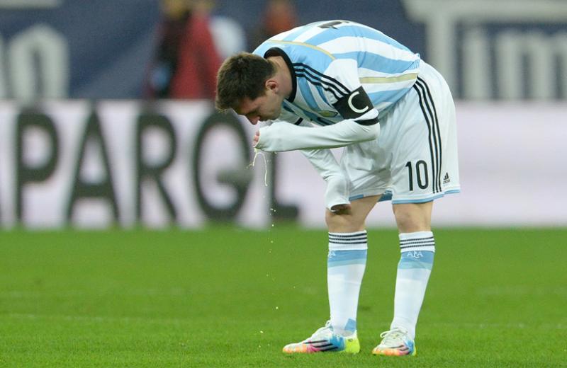 Lionel Messi vorbește despre primii ani la Barcelona și Cupa Mondială. Starul Barcelonei Messi a dezvăluit motivul pentru care a vomitat pe teren