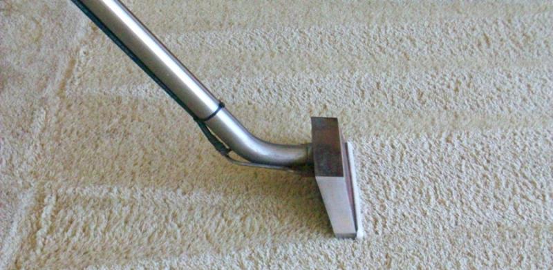 Curățenia de Paște. 3 soluții eficiente pentru a spăla covoarele