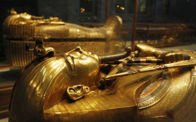 Egiptul Antic şi ale sale comori se mută la Bucureşti. Celebra mască a lui Tutankhamon vine în România. Povestea din spatele BLESTEMULUI care a îngrozit o lume întreagă