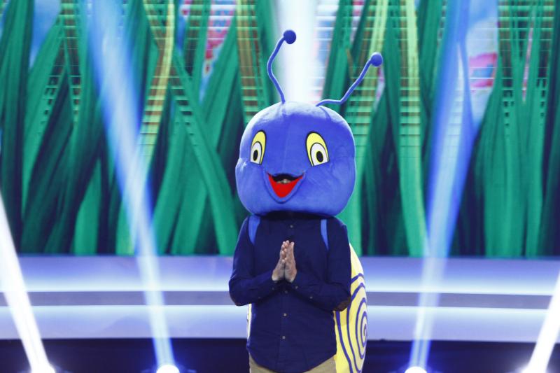 Ilie Daniel, protest pe BANCURI CU BULĂ! "Am copilărit cu el, de ce să îl uităm?!". Bendeac: "Este prima oară când îl văd treaz"