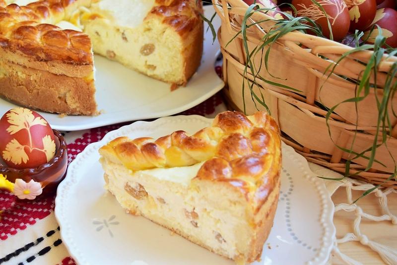 Rețeta de pască tradițională care n-ar trebui să lipsească de pe mesele Sărbătorilor Pascale!