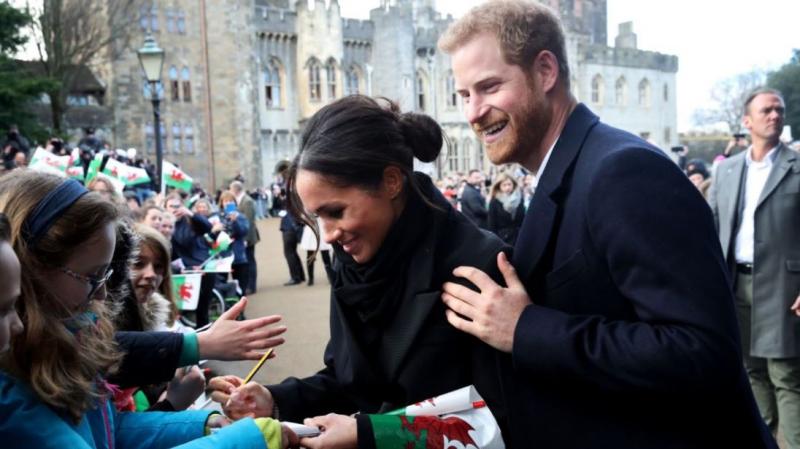 Prinţul Harry, de nerecunoscut înainte de nuntă! De dragul viitoarei soții, nepotul Reginei Elisabeta a II-a face sacrificii uriașe