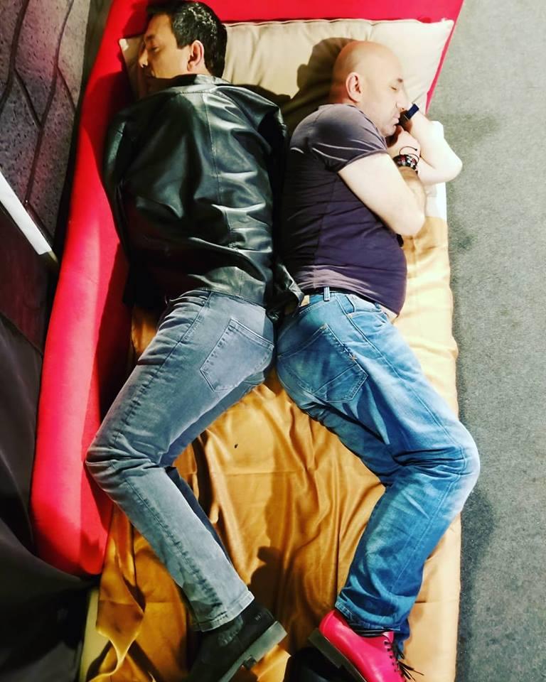 Imagine de senzație din platoul emisiunii „Chefi la cuțite”! Cum au fost surprinși Bontea și Scărlătescu! „Ne trezim și noi?!”