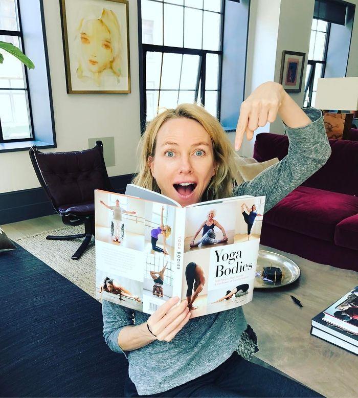 Nu se sfiesc să-și arate frumusețea naturală! Cum arată celebritățile fără pic de machiaj