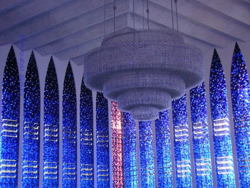 GALERIE FOTO: Biserica Dom Bosco, locul unde cerul atinge pământul. ”Aici e cel mai frumos albastru din lume!”