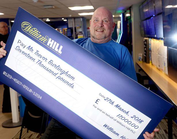 FOTO: Un englez a pariat 500 de lire în 2014 pe faptul că nepotul său va debuta în naționala Angliei înainte de vârsta de 26 de ani și a dat lovitura