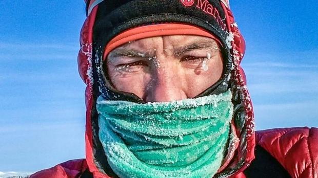 Câştigătorul ultramaratonului de la Cercul Polar, Tiberiu Uşeriu, de vorbă cu deţinuţii Penitenciarului Oradea! Eroul nostru a stat și el după gratii