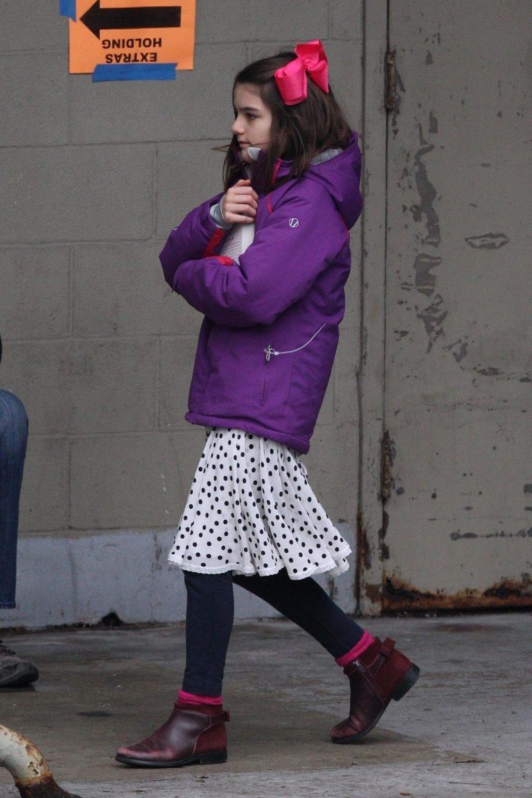 Suri Cruise, mai tristă ca niciodată... Ce se întâmplă cu fetița lui Tom Cruise?