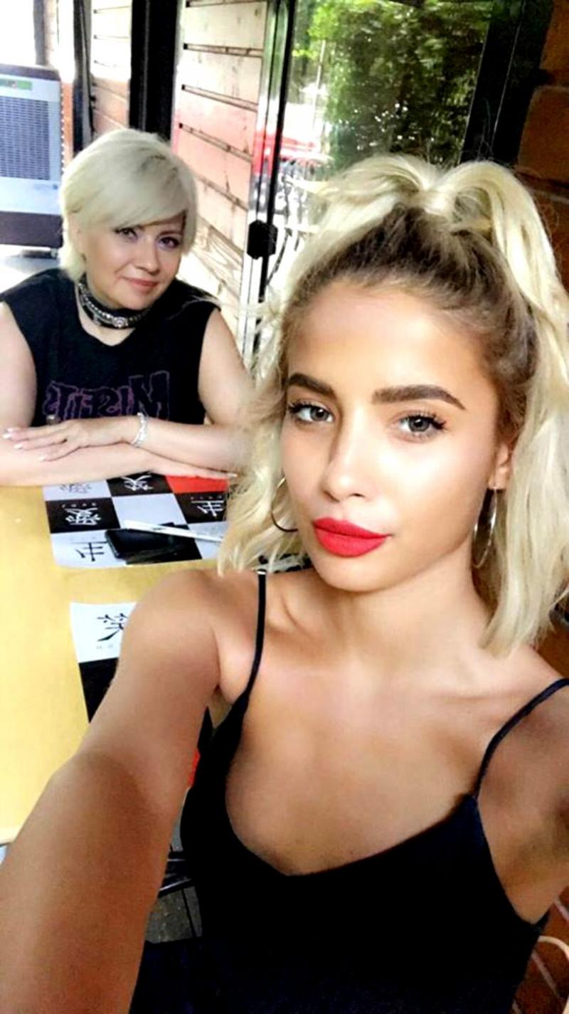 FOTO! Cât de bine arată Calina, fiica de 18 ani a Catincăi Roman. Imaginile cu ea au cucerit internetul: "Nu merită să ții cont de părerea celorlalți"