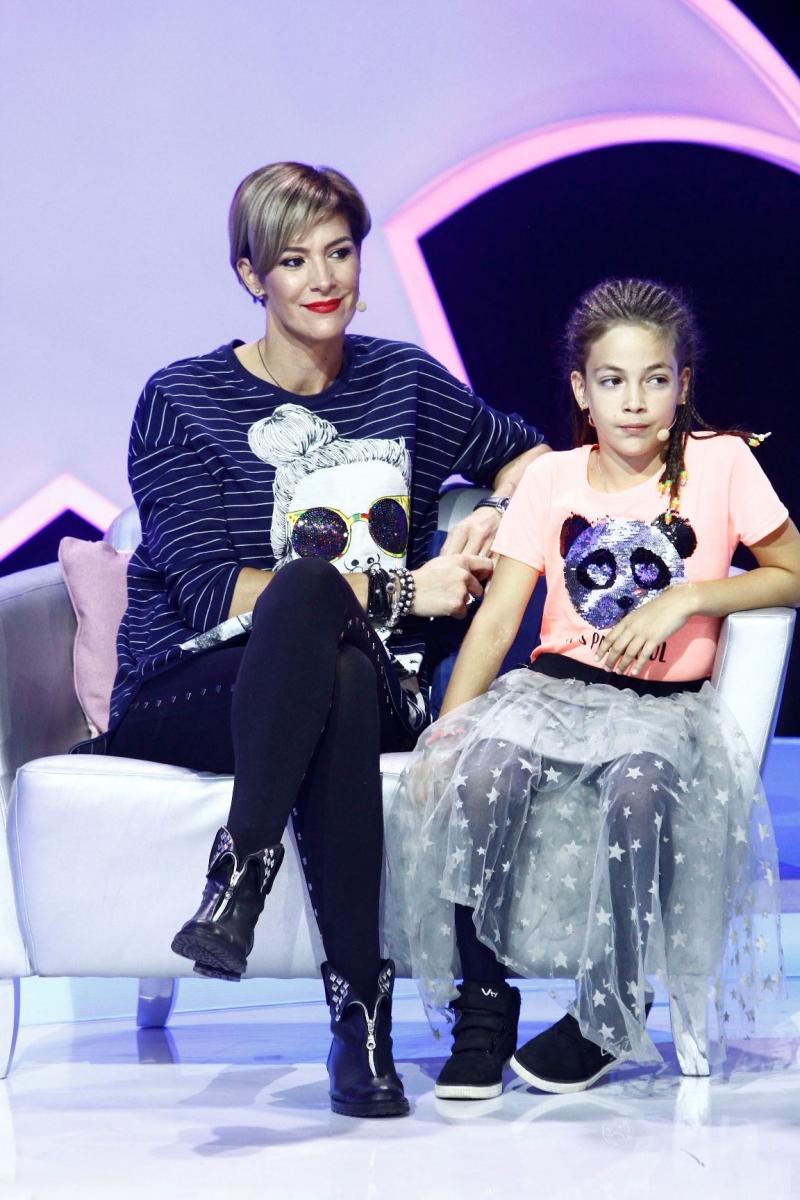 Deși a zburat fără probleme cu MIG-ul, Roxana Ciuhulescu se teme să urce în lift! „Mă ia cu transpirații, mi se înmoaie picioarele”