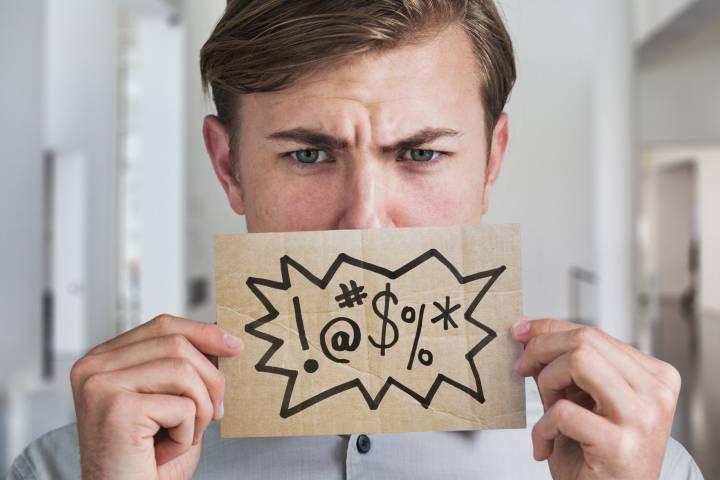 Obișnuiești să mai înjuri sau să vorbești urât? Obiceiul acesta te face diferit de toți ceilalți oameni!